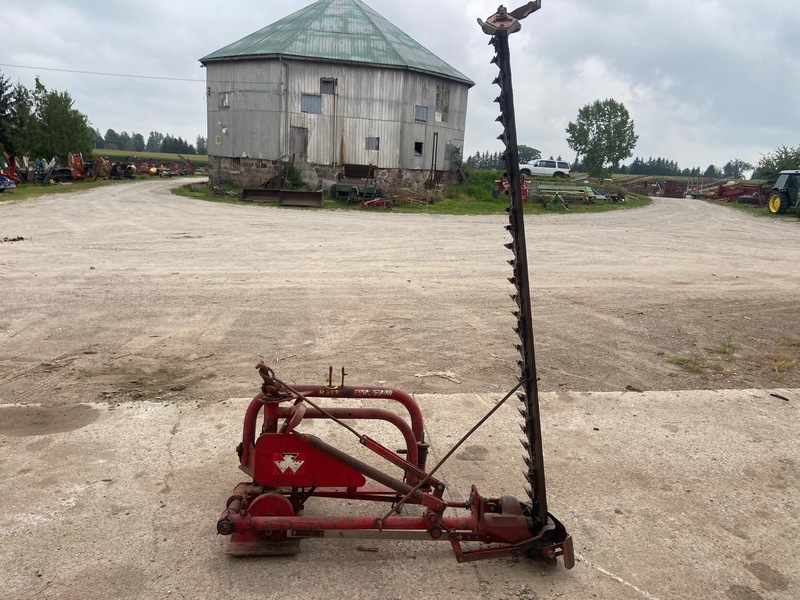 Massey Ferguson Sickle Mower - 7FT - Pitman Drive